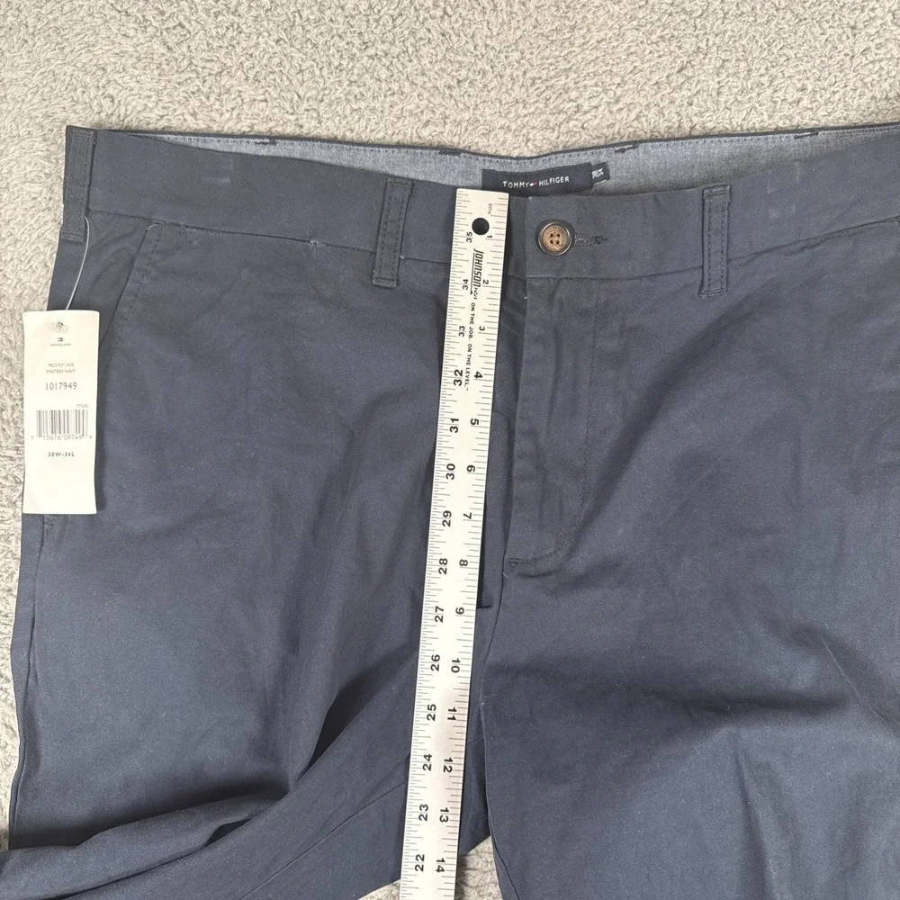 Tommy Hilfiger  Chino Pants Men's 38x34 Navy Blue Tailored Fit Flat Front  NEW